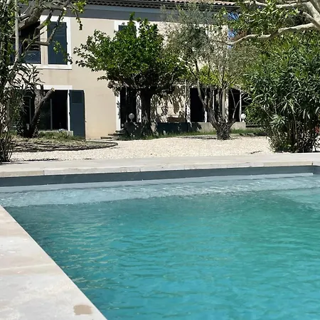 Villa Contemporaine Et Minimaliste *